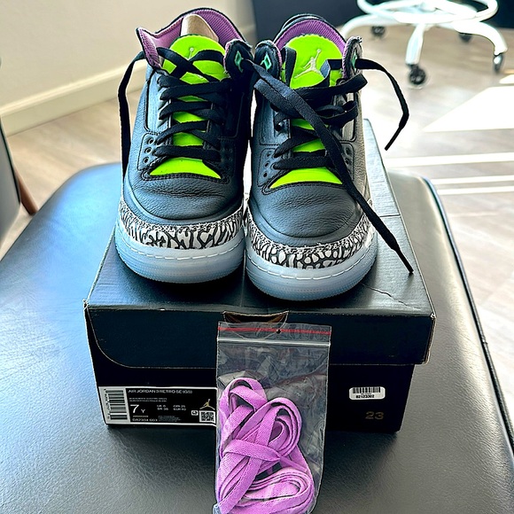 Nike Air Jordan 3 Retro GS Electric Green - Picture 2 of 8